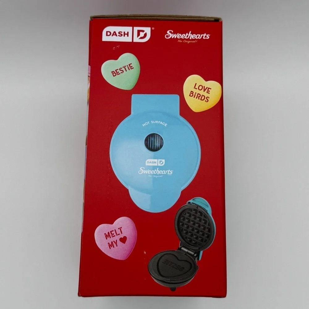 Dash Sweethearts Mini Waffle Maker Limited Edition